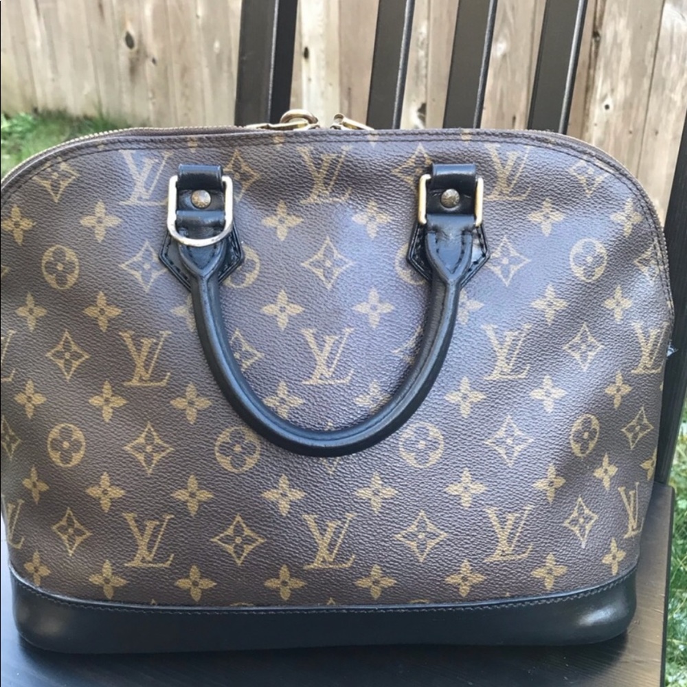 Louis Vuitton Alma